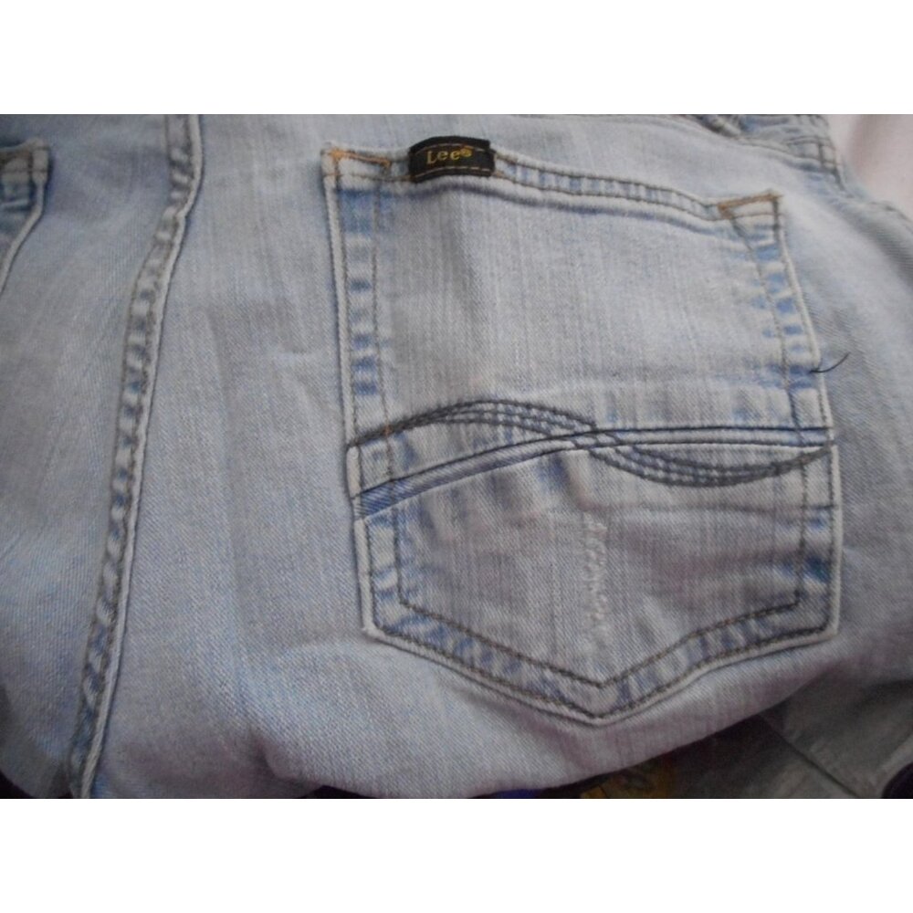 Lee Straight Leg Jeans Modern Series Size 33 x 32 light wash Pre-owned - Picture 4 of 8